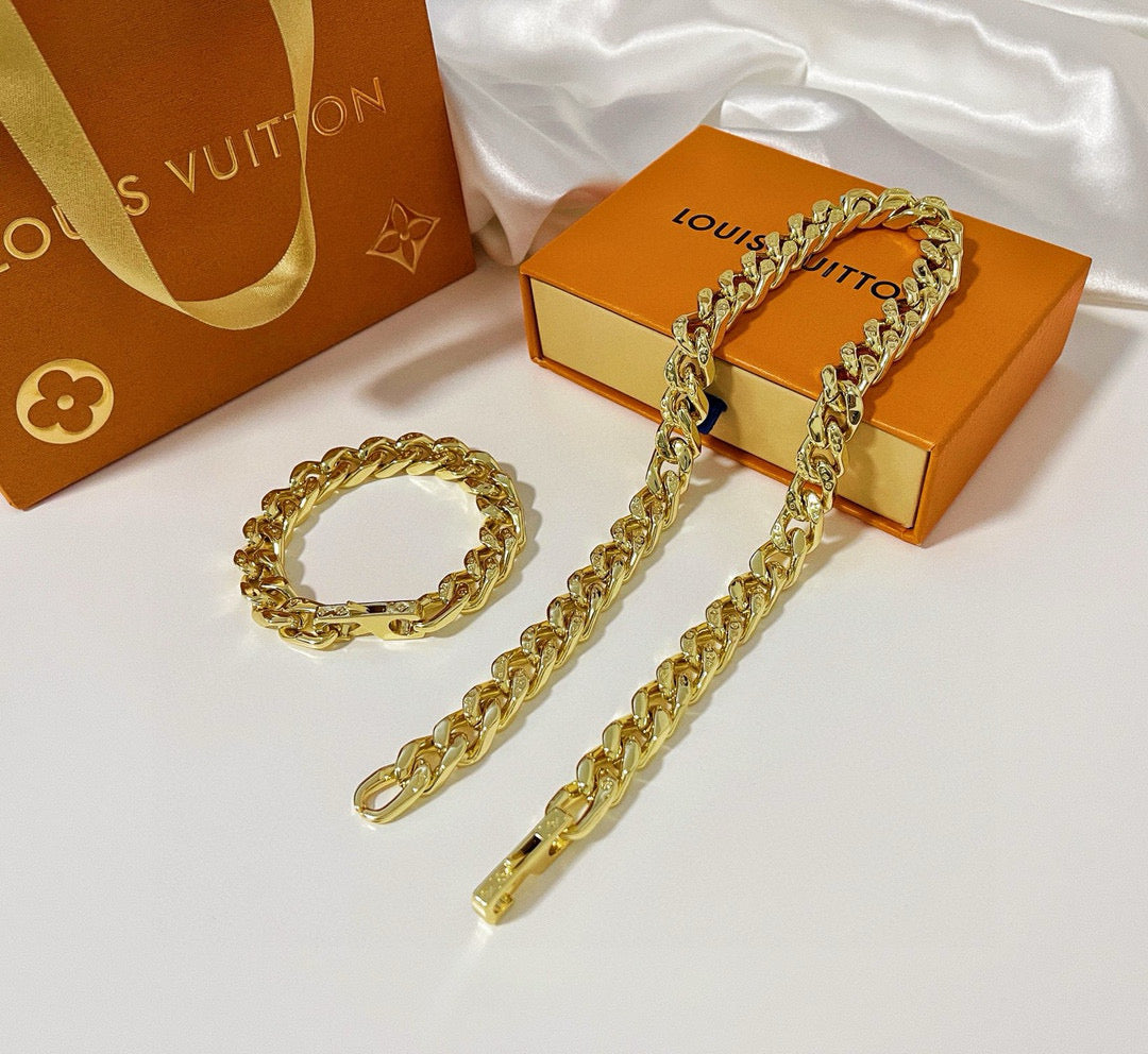 Louis Vuitton Monogram Chain Links Bracelet