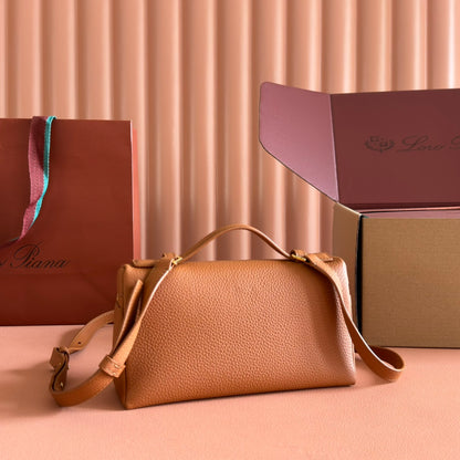Loro Piana Extra Pocket L19 Handbag