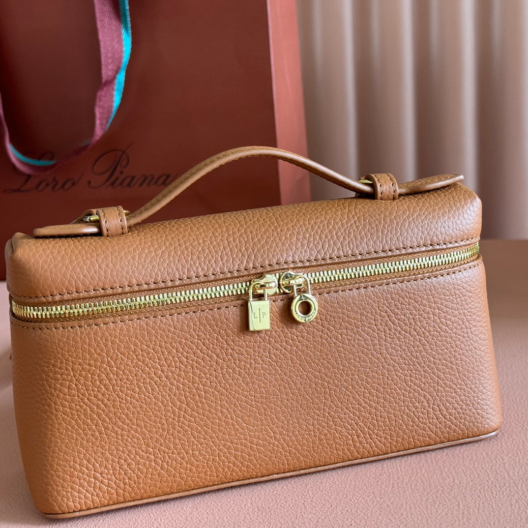 Loro Piana Extra Pocket L19 Handbag