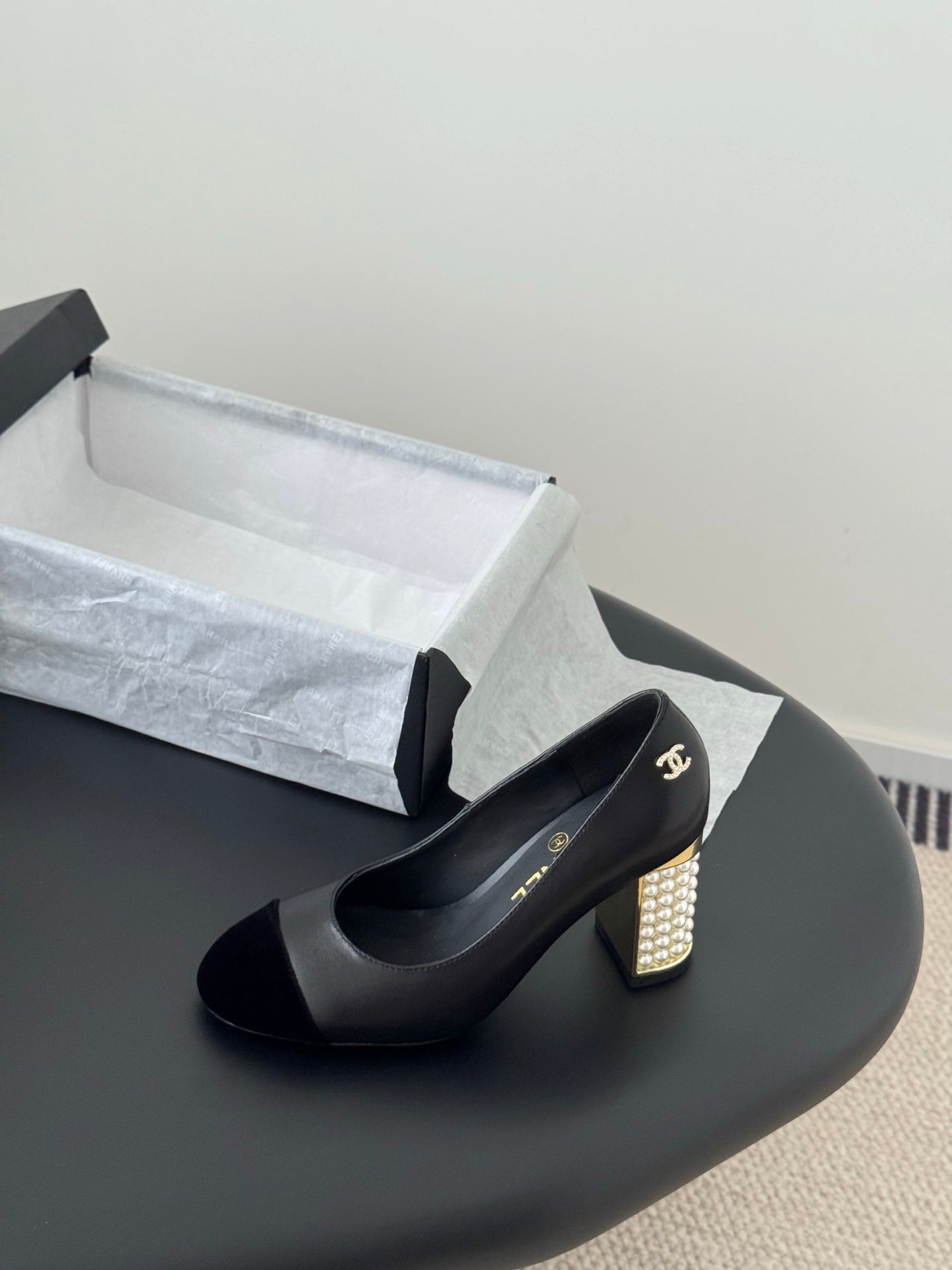 Chanel 25C Mary Jane Flats – 25C