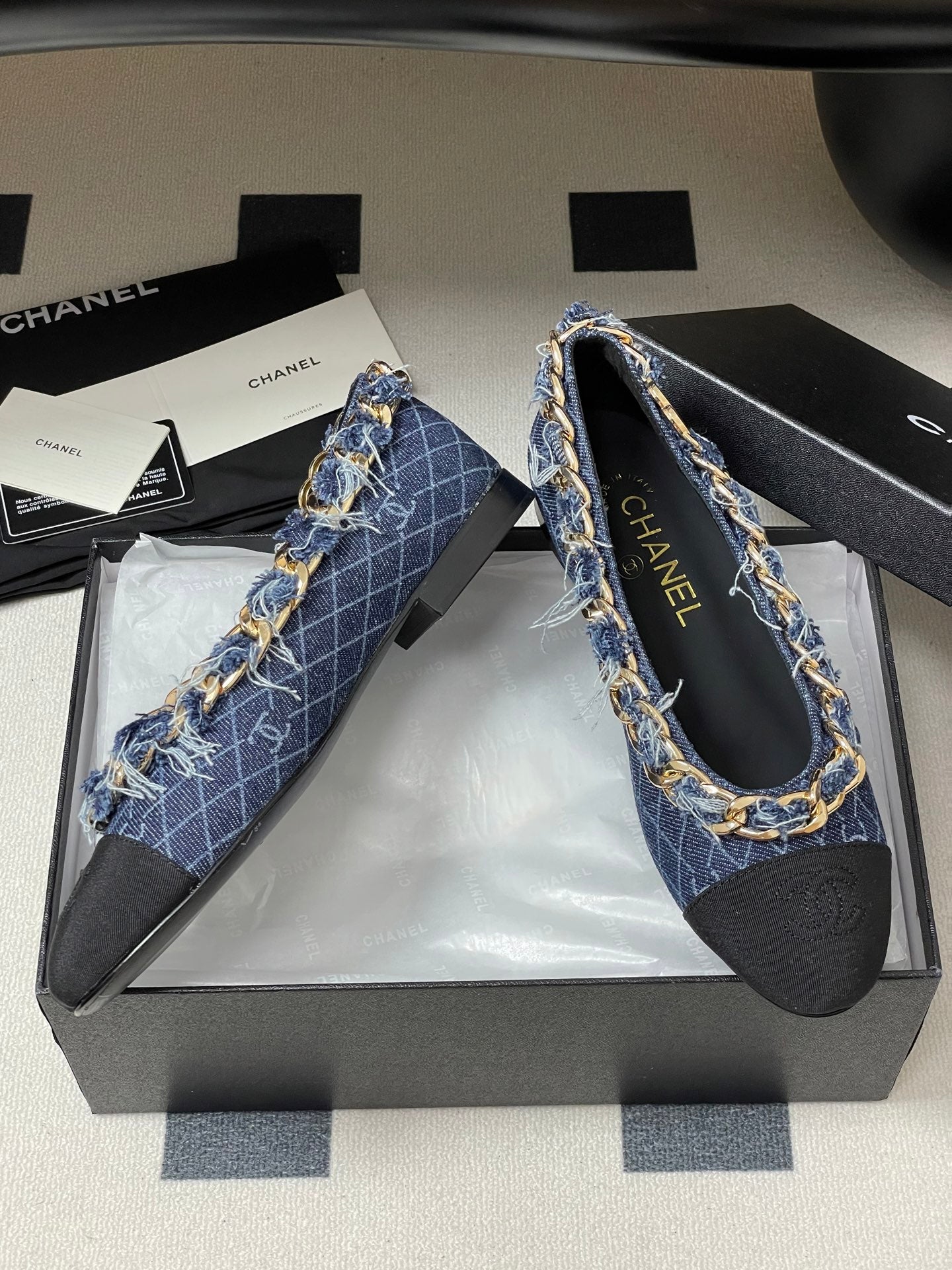 Chanel Chain Detail Double C Flats – 25A Autumn Collection