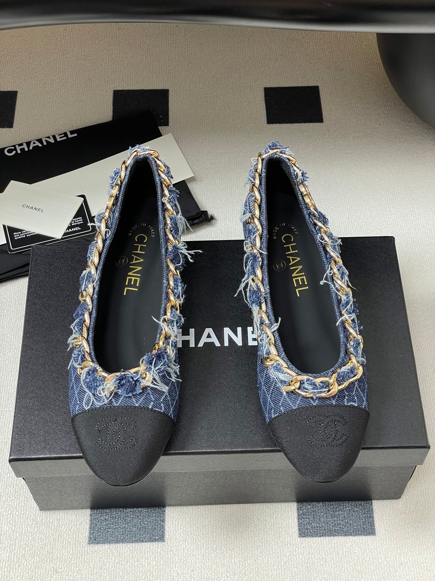 Chanel Chain Detail Double C Flats – 25A Autumn Collection