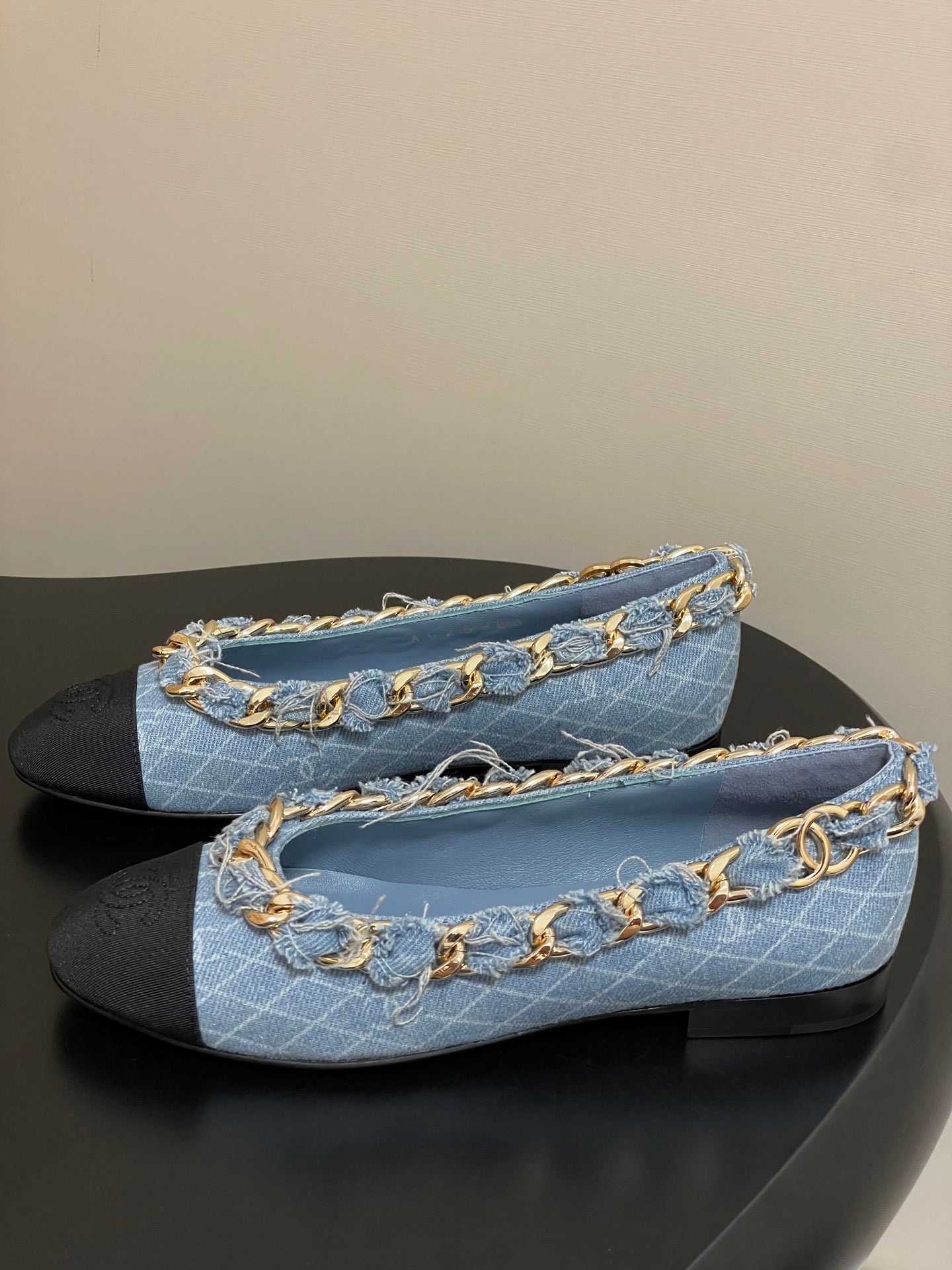 Chanel Chain Detail Double C Flats – 25A Autumn Collection