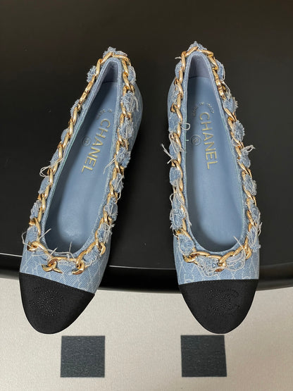 Chanel Chain Detail Double C Flats – 25A Autumn Collection