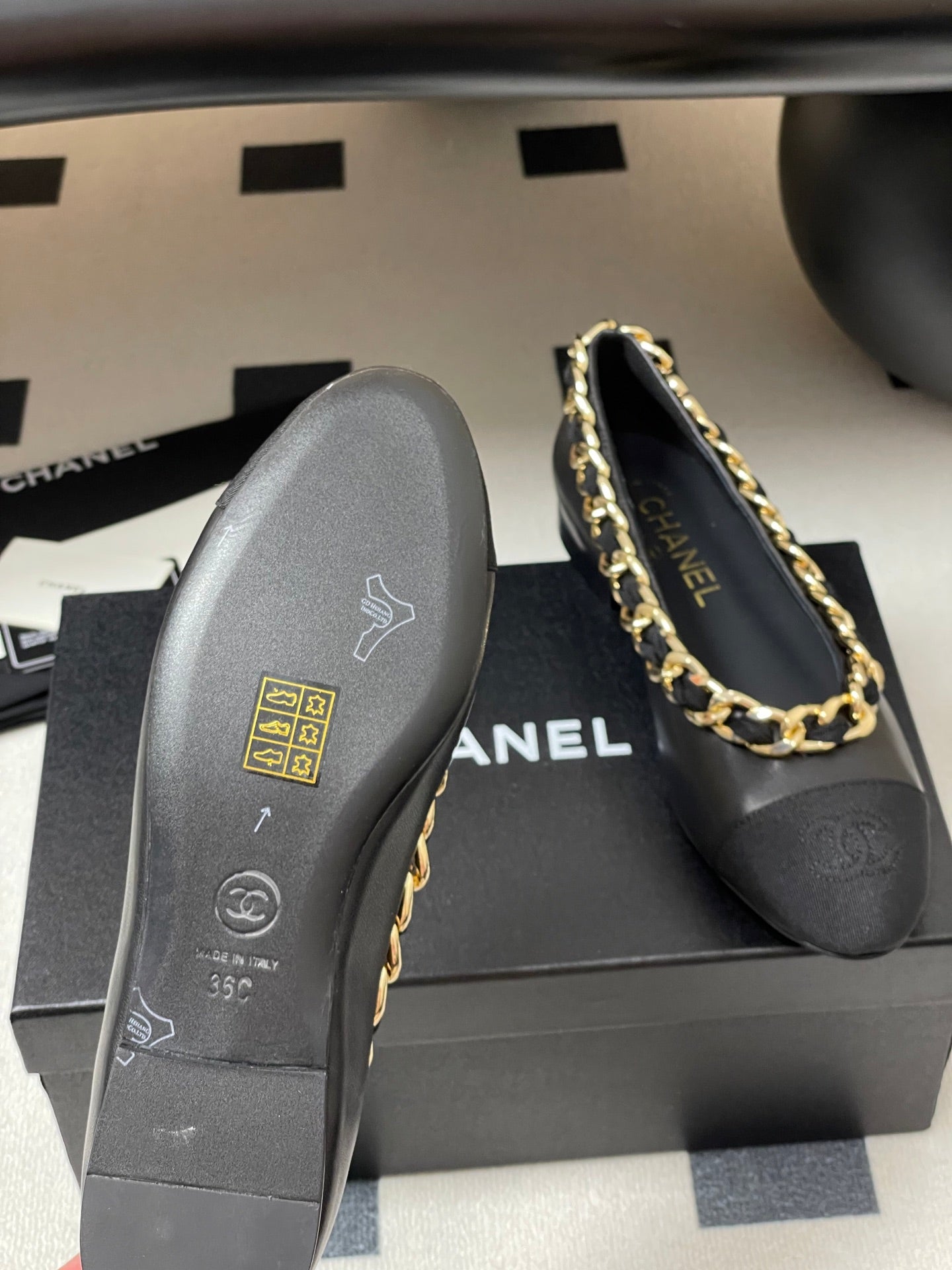 Chanel Chain Detail Double C Flats – 25A Autumn Collection