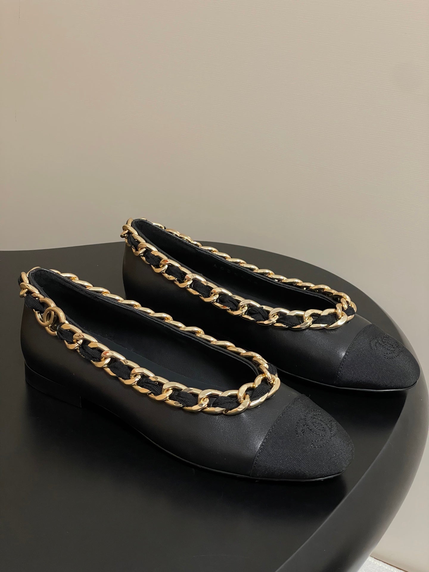 Chanel Chain Detail Double C Flats – 25A Autumn Collection