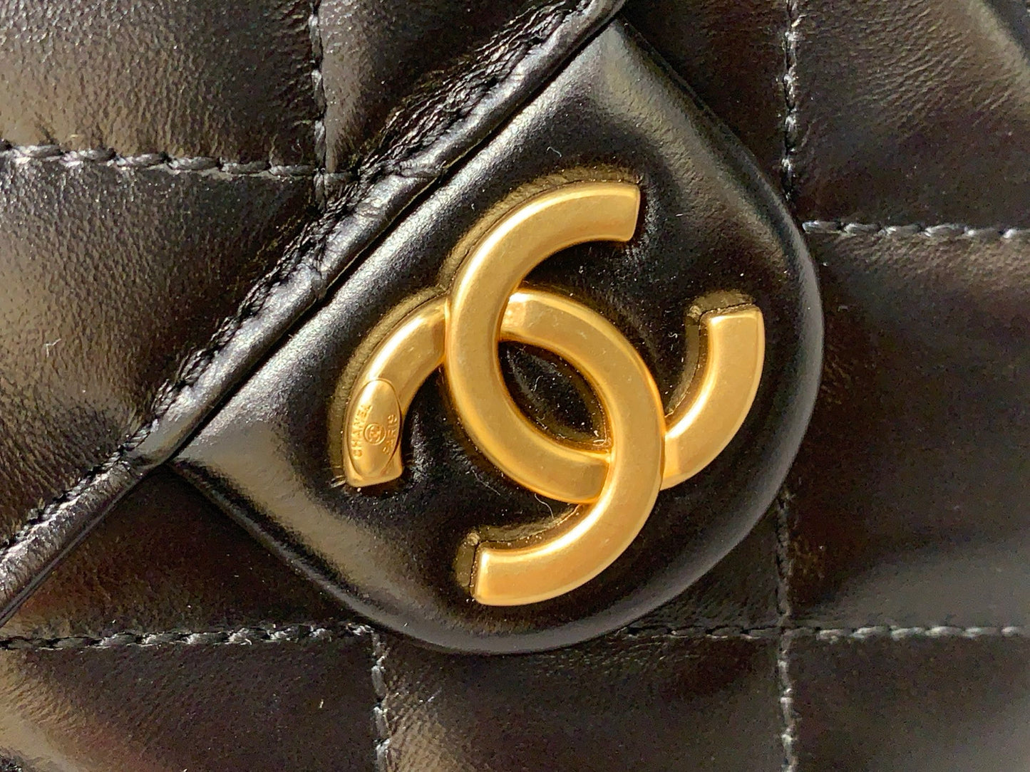 Chanel 25C Hobo Bucket Bag – 25C