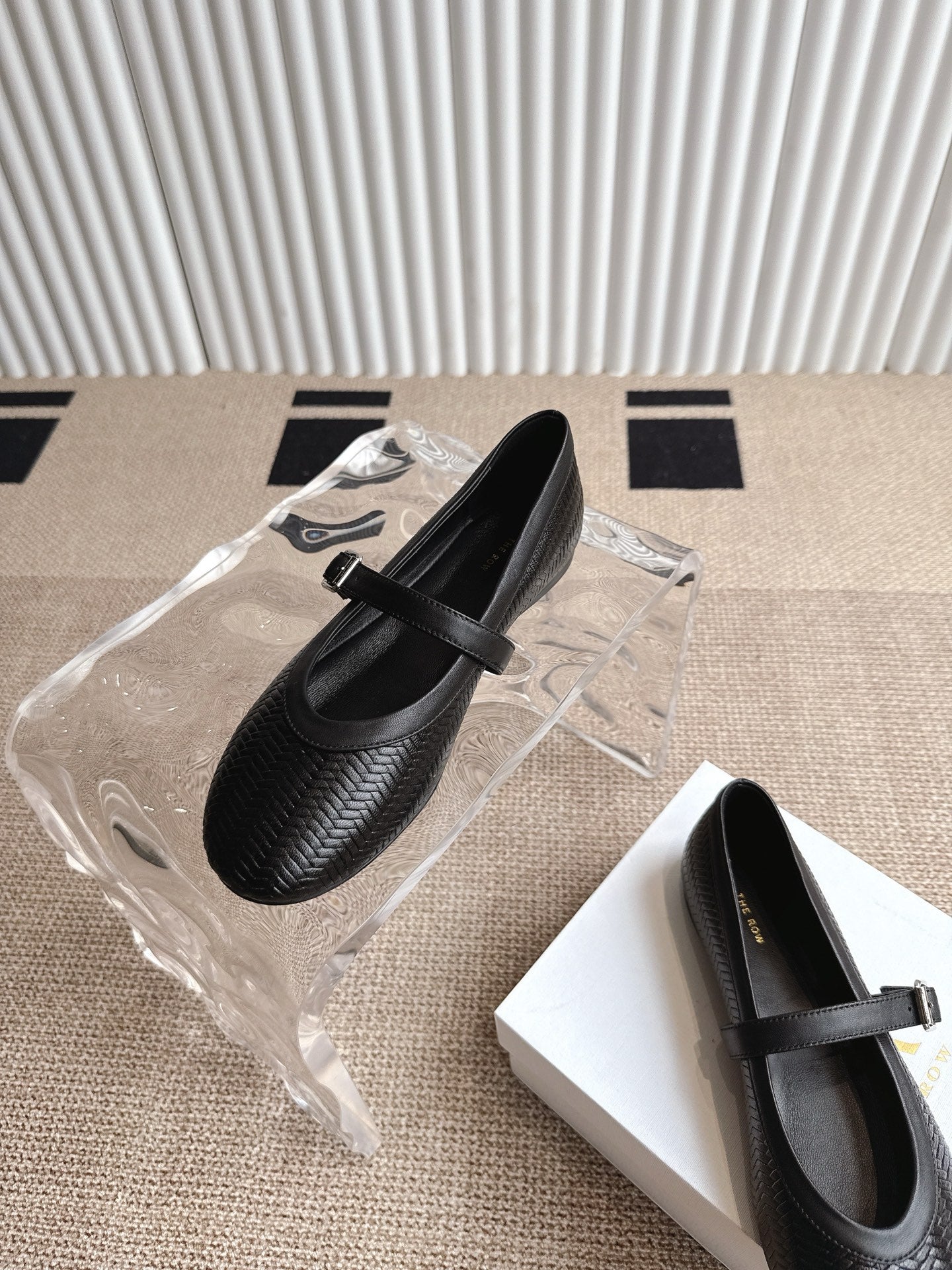 The Row Canal Minimalist Round-Toe Ballet Flats – 2025 Autumn/Winter Collection