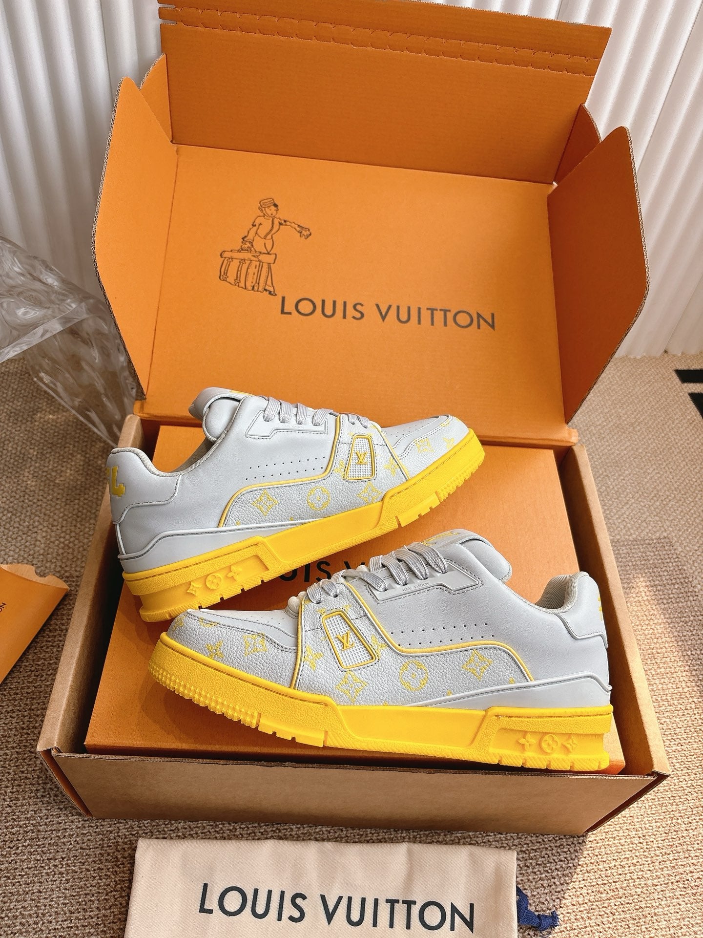 Louis Vuitton LV Trainer Sneakers