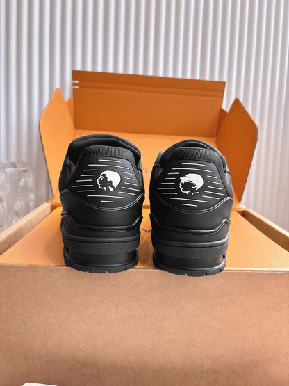 Louis Vuitton LV Trainer Sneakers