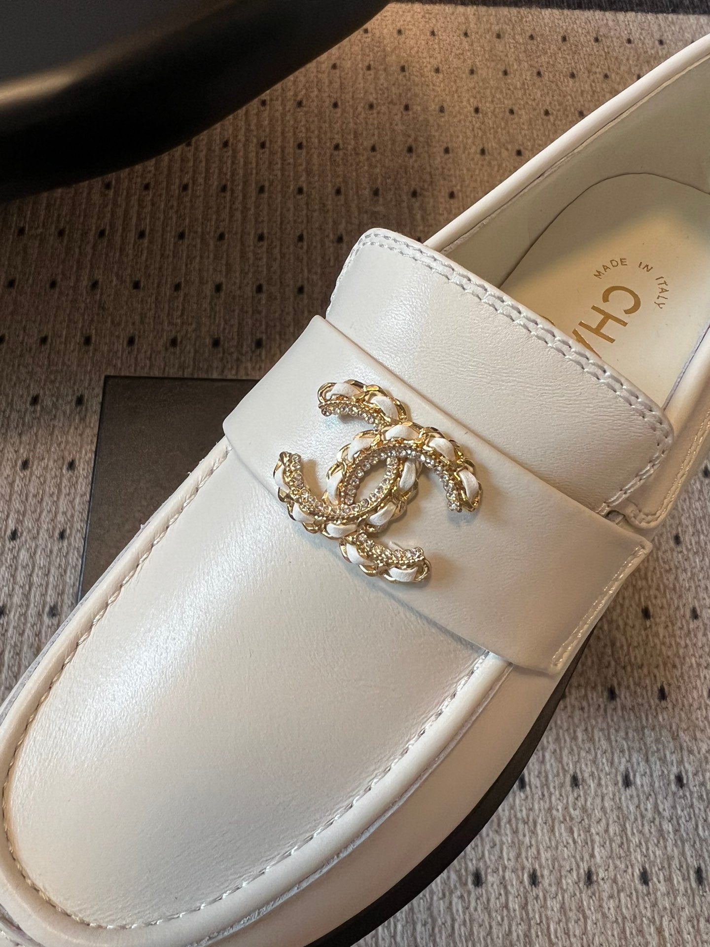 Chanel Double C Loafers – 25SS