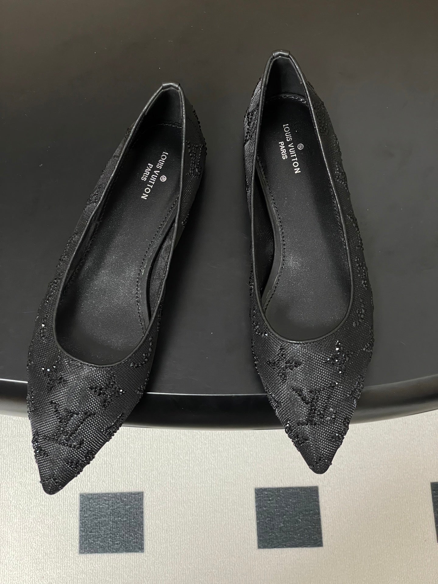 Louis Vuitton Mesh Crystal Pointed-Toe Flats – 25SS Summer Collection