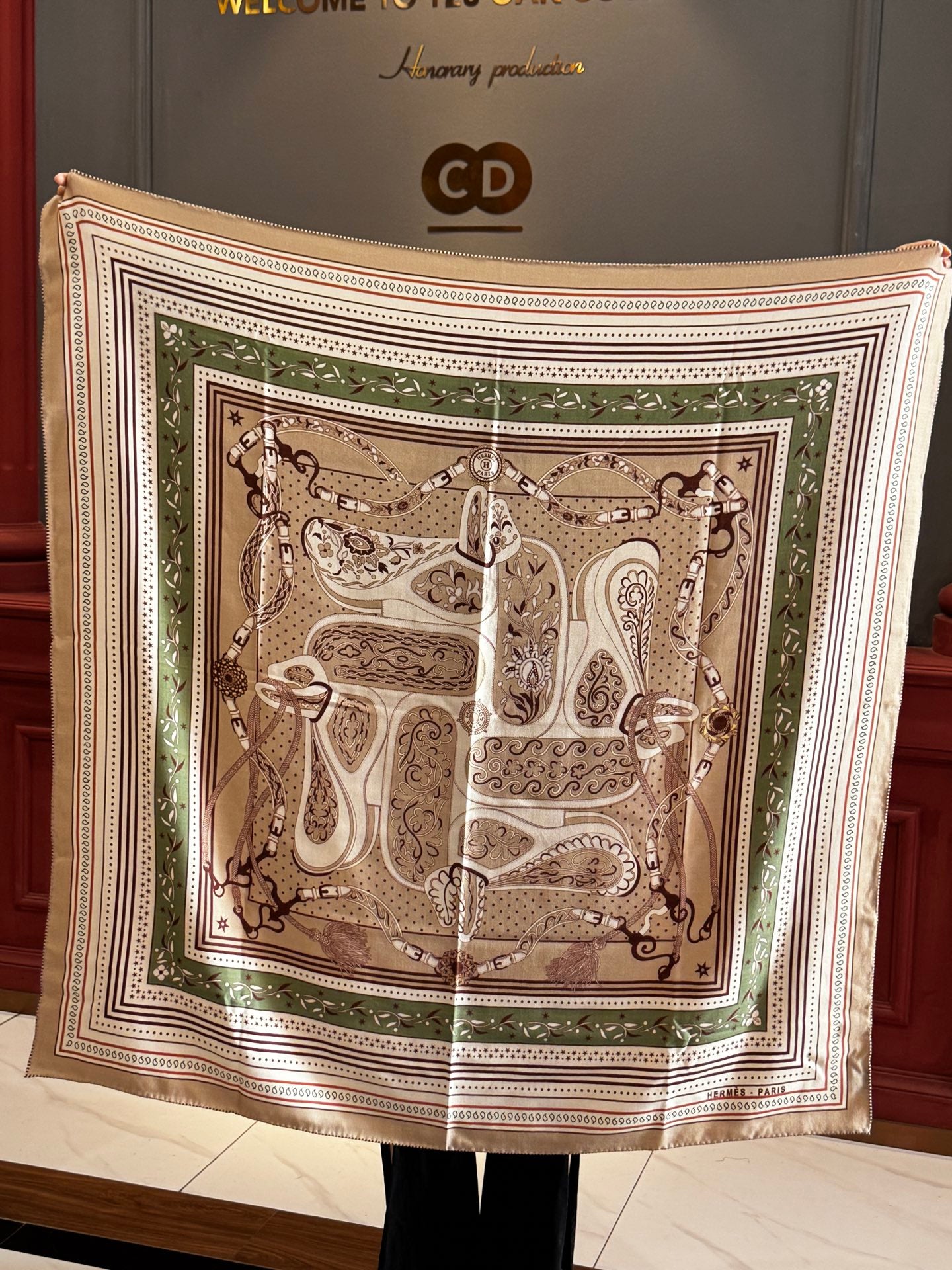 Hermès Amazon's Celebration Bandana – 2025SS