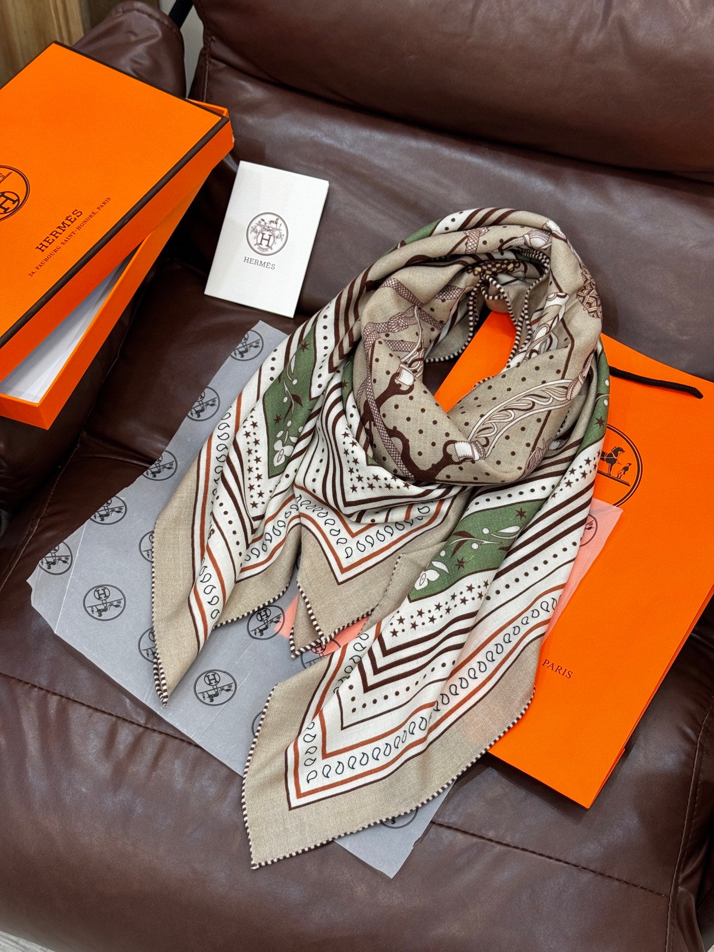 Hermès Amazon's Celebration Bandana – 2025SS
