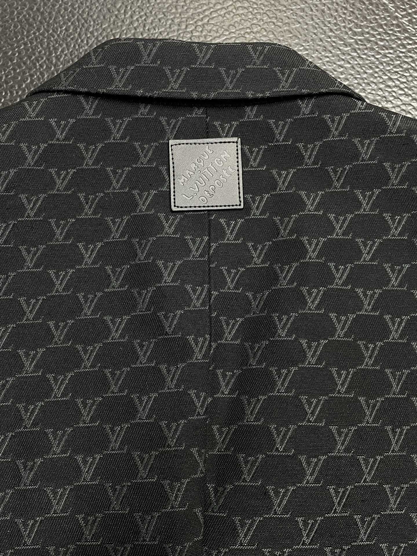 Louis Vuitton Exclusive Casual Blazer