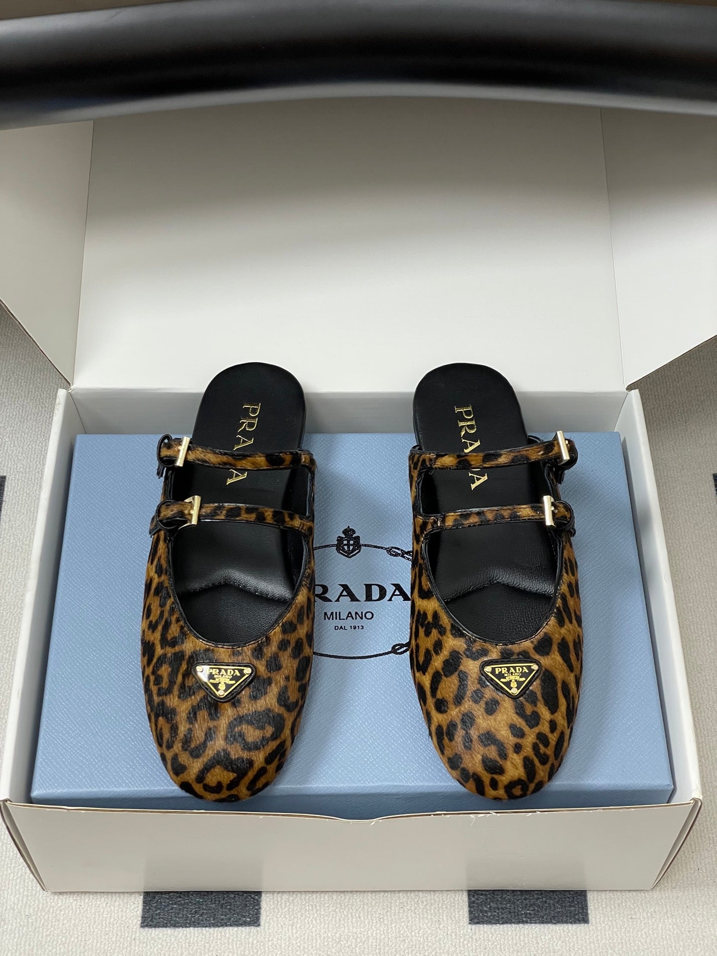 Prada Wrinkled Patent Ballet Flats – 25SS