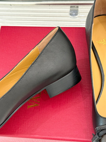 Valentino VLogo Metal Buckle Ballet Flats – 25FW