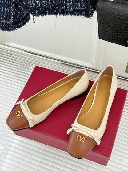 Valentino VLogo Metal Buckle Ballet Flats – 25FW