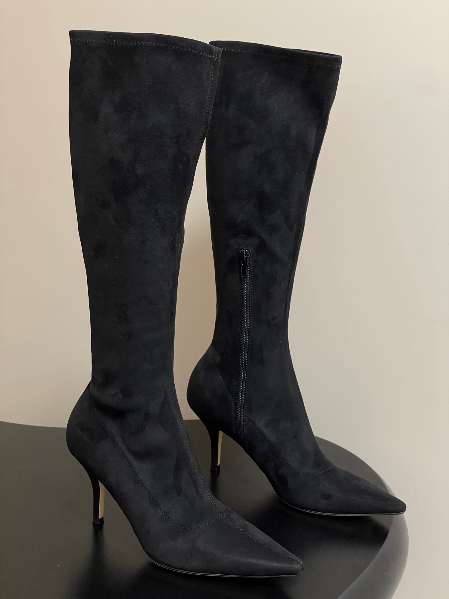 The Row Elastic Kitten Heel Boots – 2025 Fall Collection