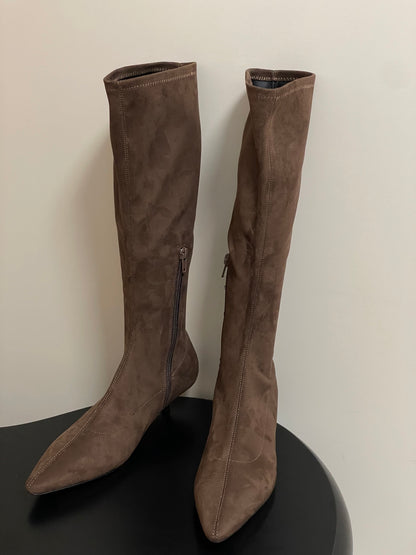 The Row Elastic Kitten Heel Boots – 2025 Fall Collection