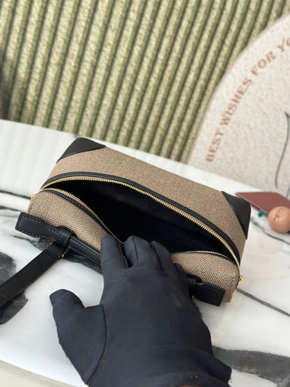Loro Piana L19 Canvas Crossbody Bag – Spring/Summer Resort Collection