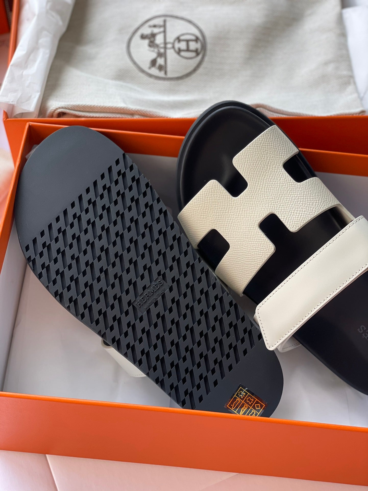 Hermès Chypre Unisex Slides