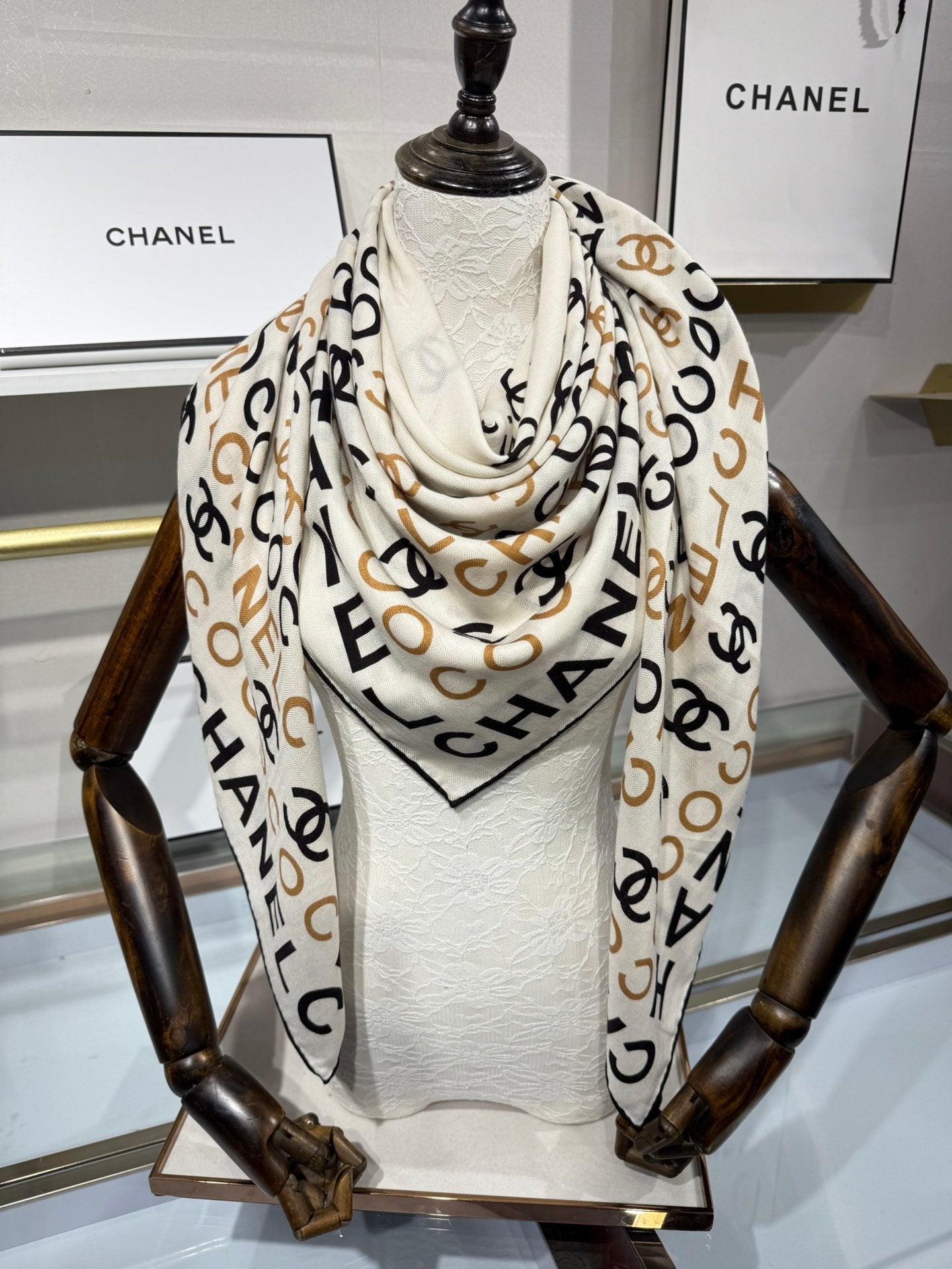 Chanel Silk Cashmere Scarf – 2025 Fall/Winter Collection