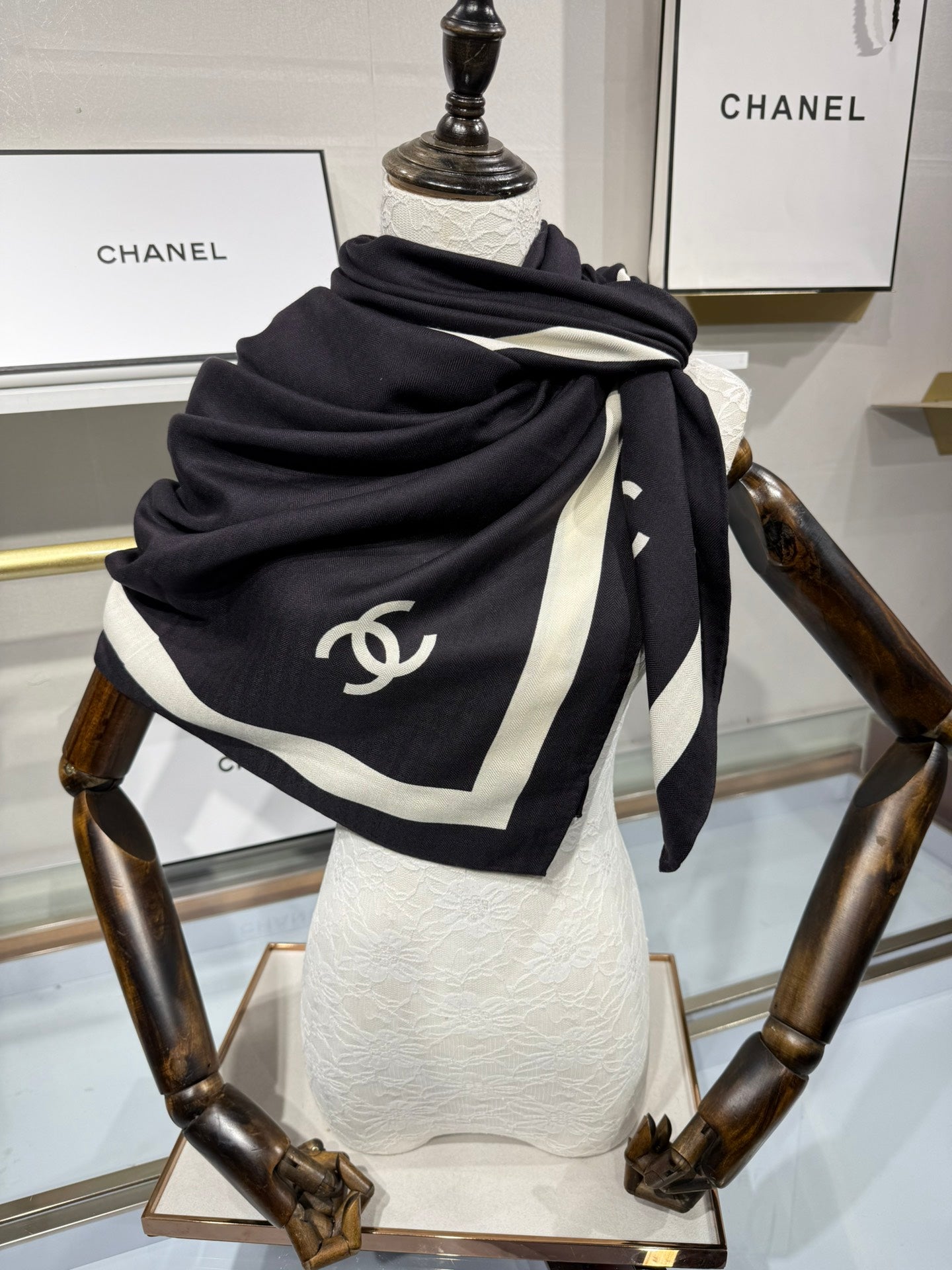Chanel Silk Cashmere Scarf – 2025 Fall/Winter Collection