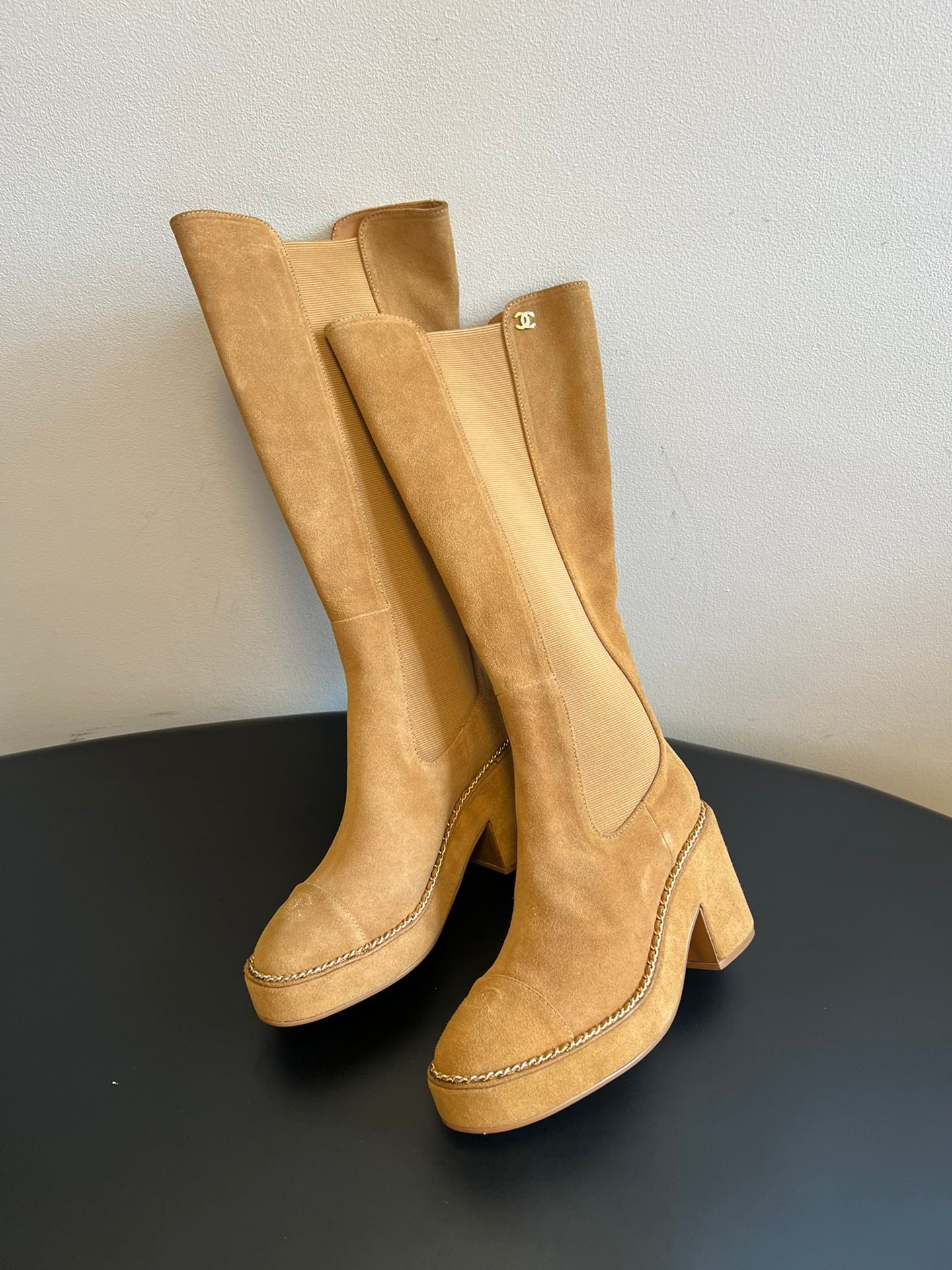Chanel Platform Chelsea Boots – 2025 Spring/Summer Collection – 25SS