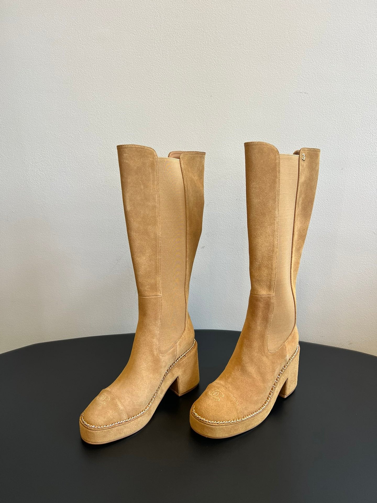 Chanel Platform Chelsea Boots – 2025 Spring/Summer Collection – 25SS