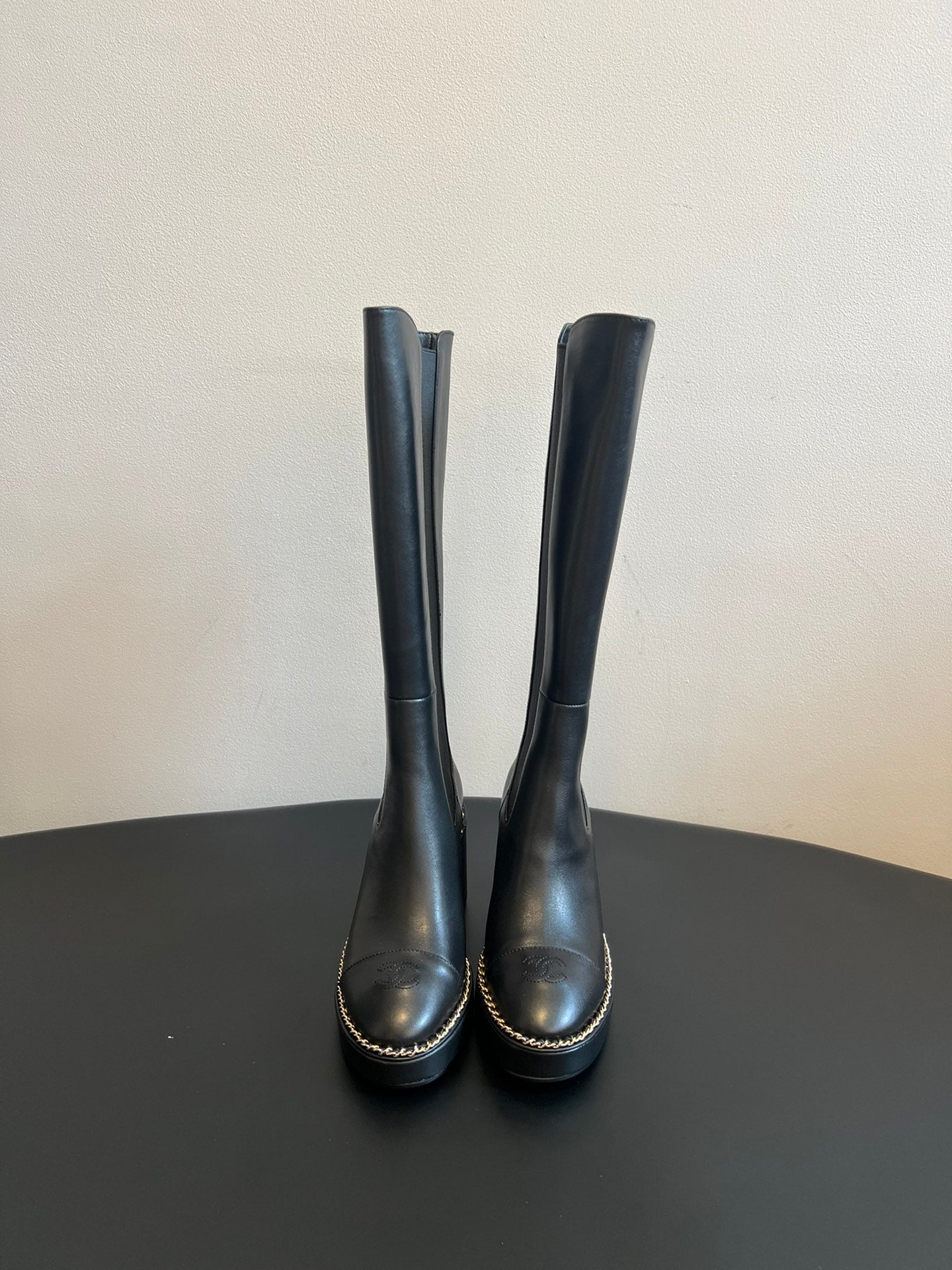 Chanel Platform Chelsea Boots – 2025 Spring/Summer Collection – 25SS