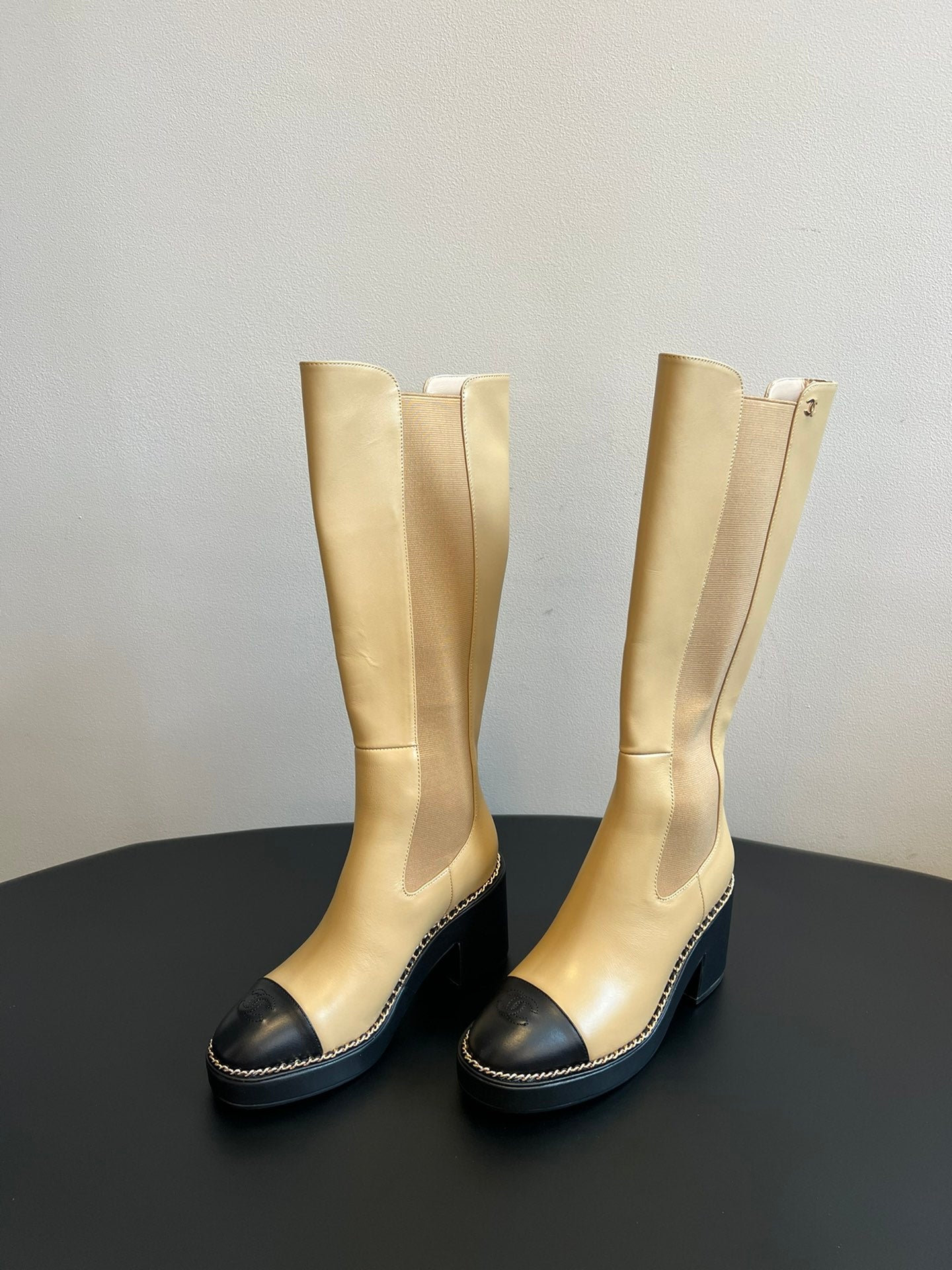 Chanel Platform Chelsea Boots – 2025 Spring/Summer Collection – 25SS