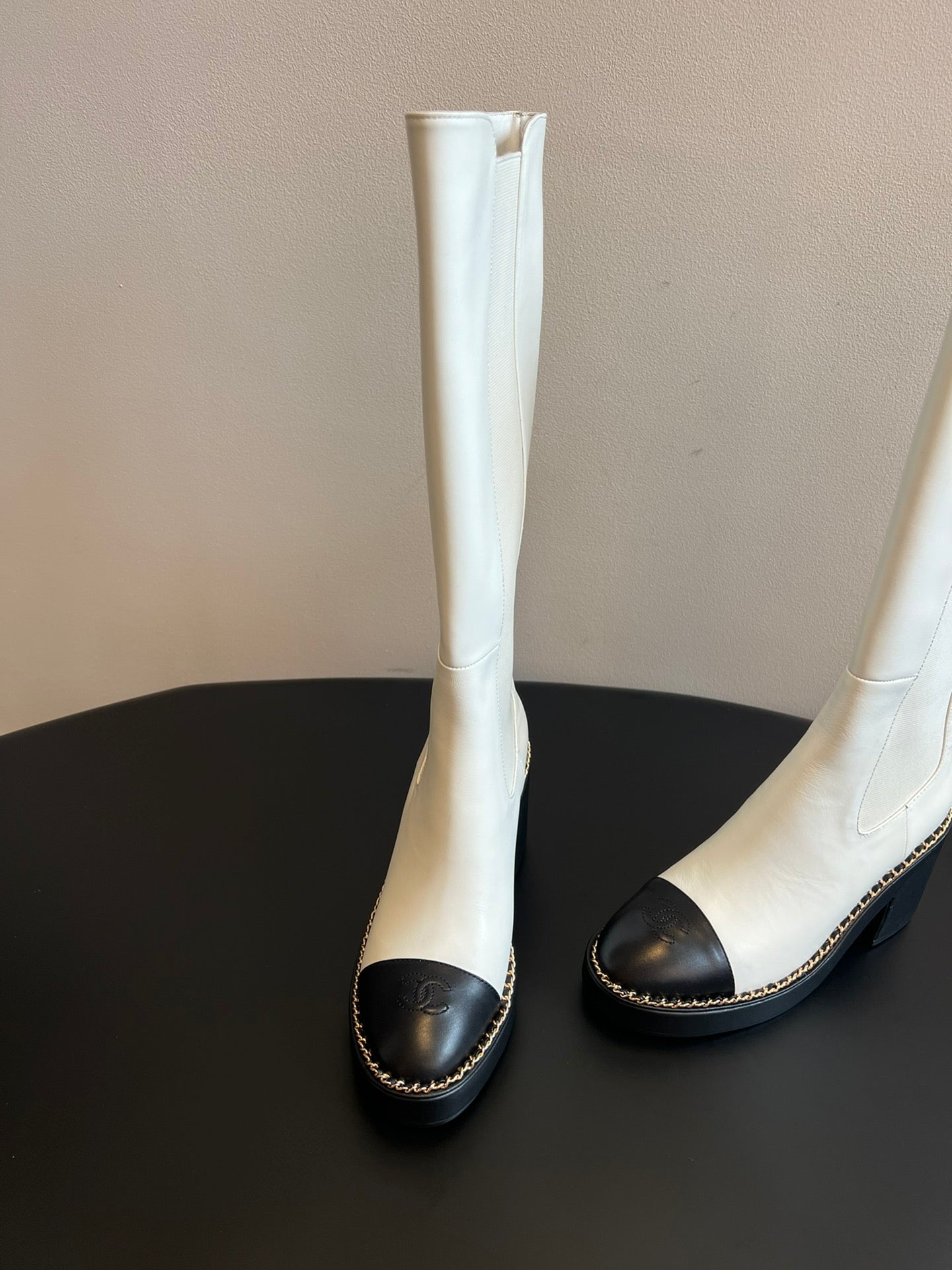 Chanel Platform Chelsea Boots – 2025 Spring/Summer Collection – 25SS