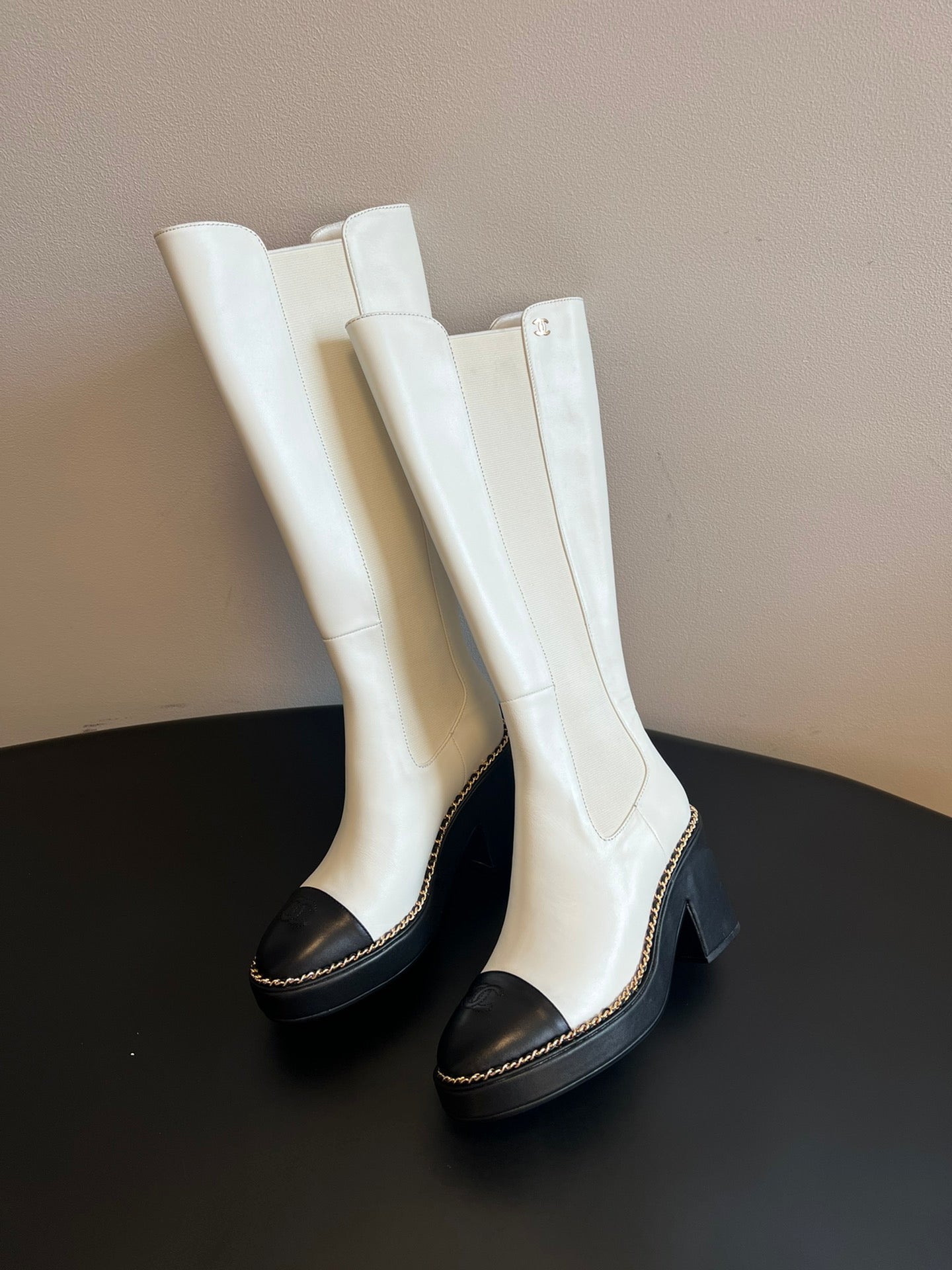 Chanel Platform Chelsea Boots – 2025 Spring/Summer Collection – 25SS