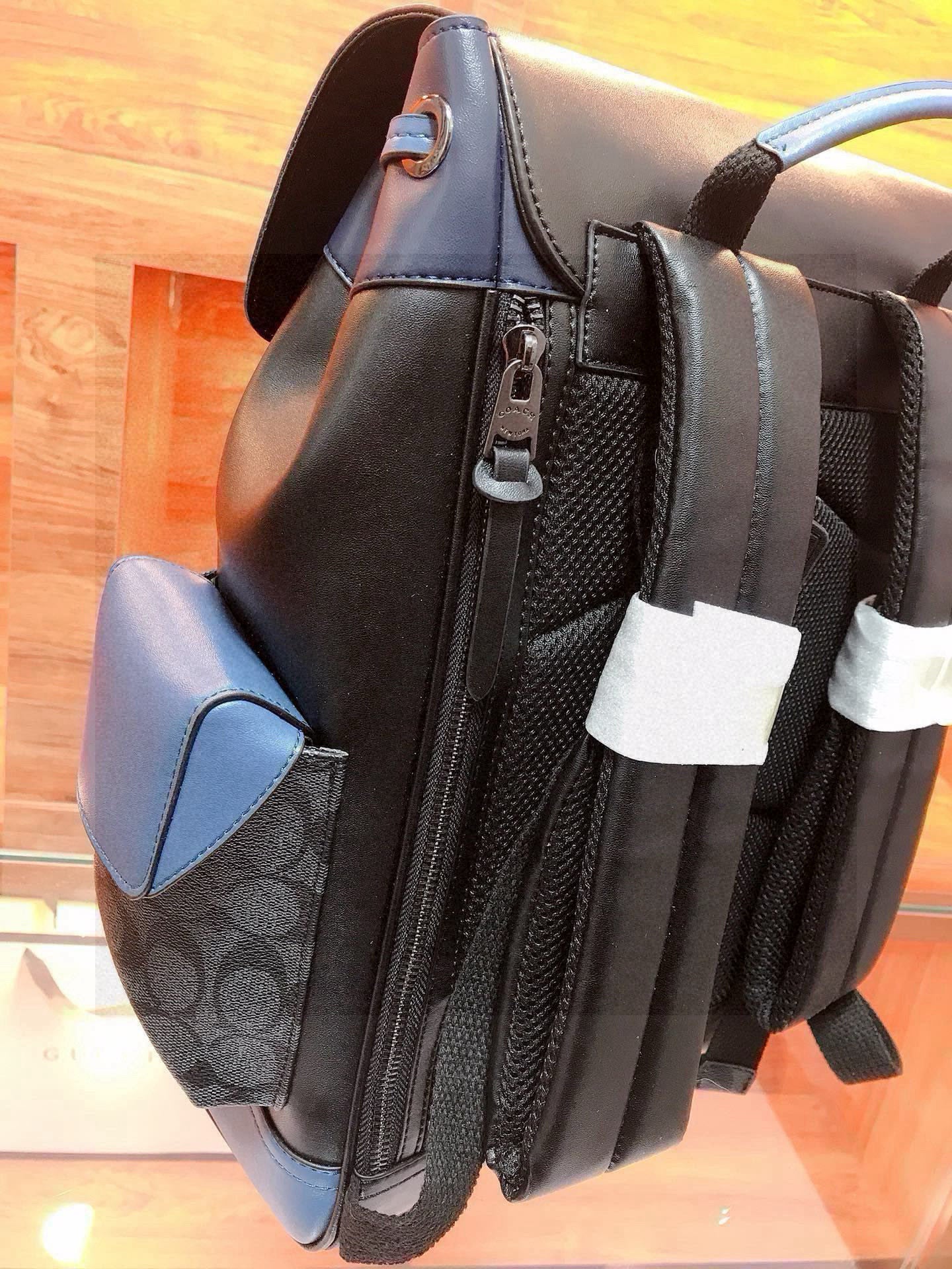 Coach Men's Backpack – 2020 Collection
