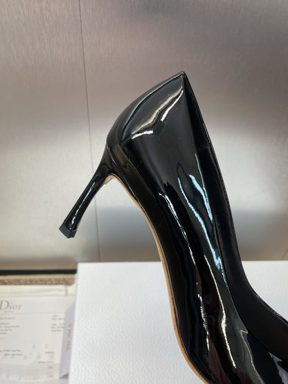 Dior CD Logo Pointed Toe Pumps – 2025 Spring/Summer Haute Couture Collection