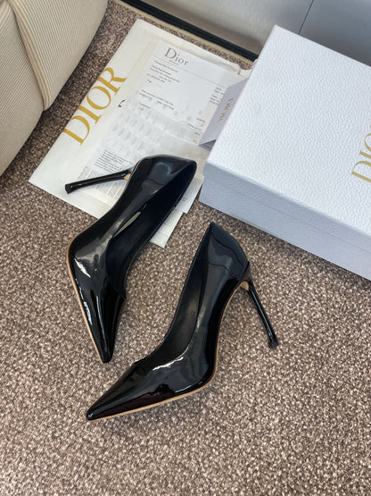 Dior CD Logo Pointed Toe Pumps – 2025 Spring/Summer Haute Couture Collection
