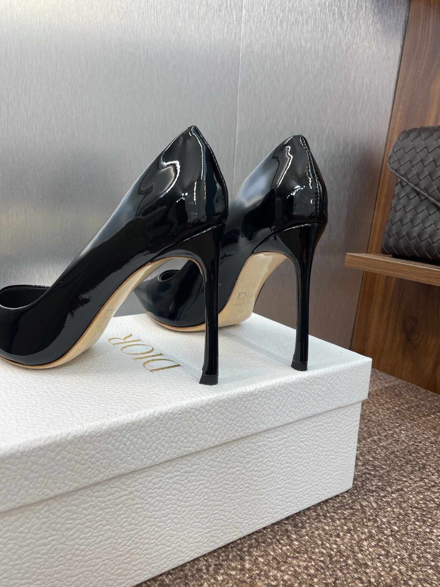 Dior CD Logo Pointed Toe Pumps – 2025 Spring/Summer Haute Couture Collection
