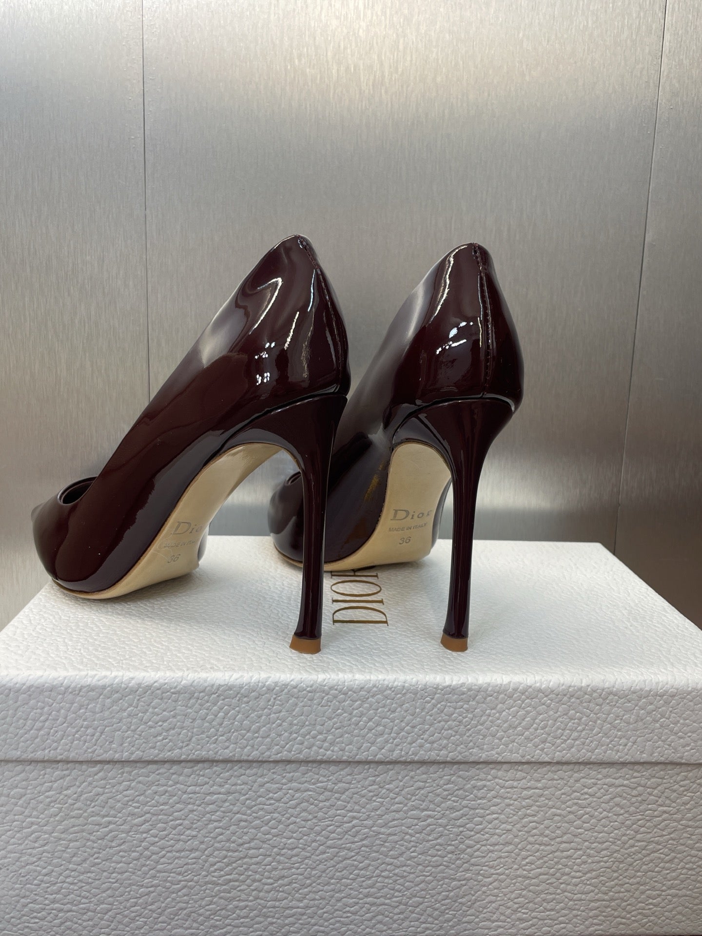 Dior CD Logo Pointed Toe Pumps – 2025 Spring/Summer Haute Couture Collection