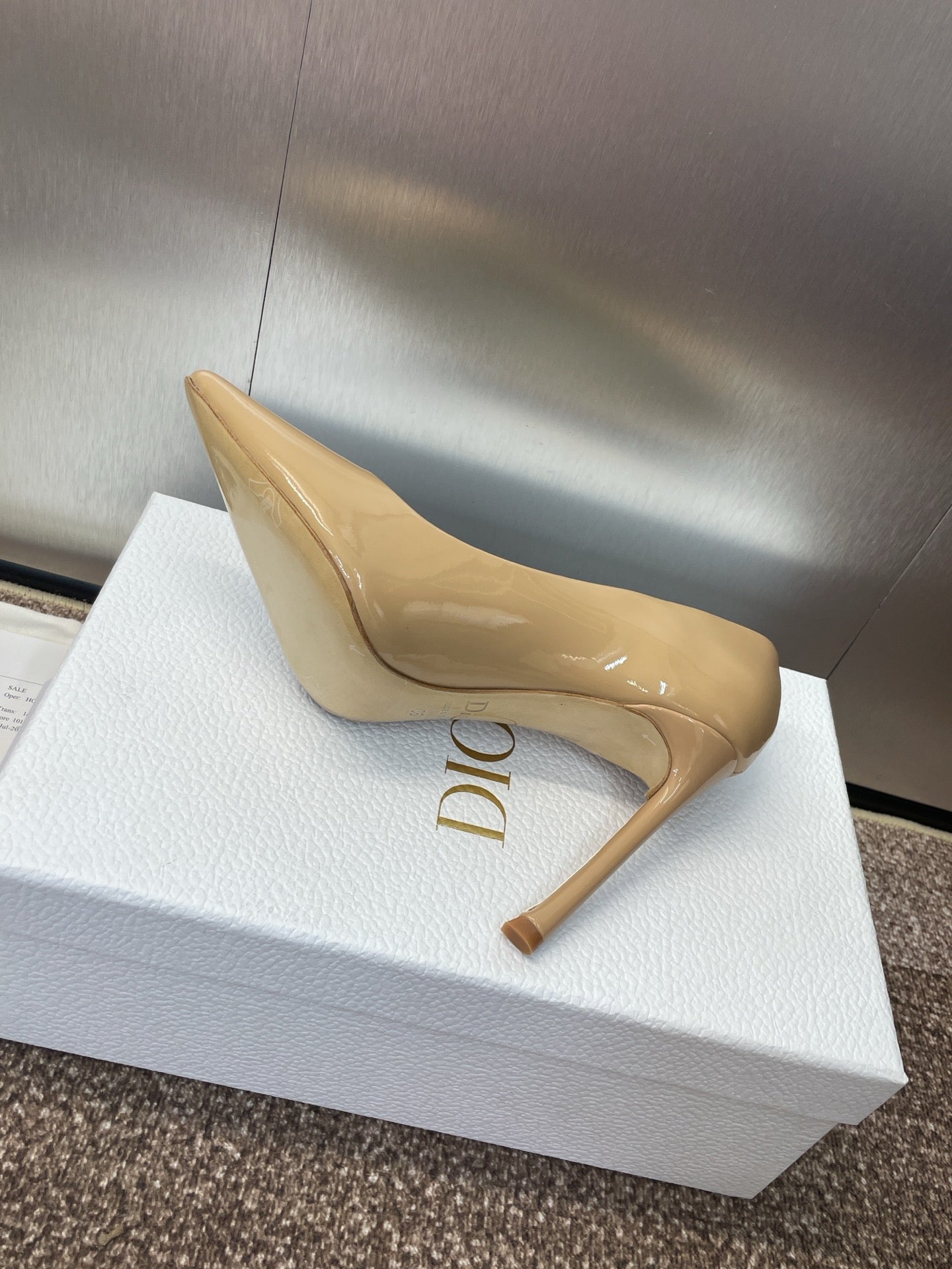 Dior CD Logo Pointed Toe Pumps – 2025 Spring/Summer Haute Couture Collection