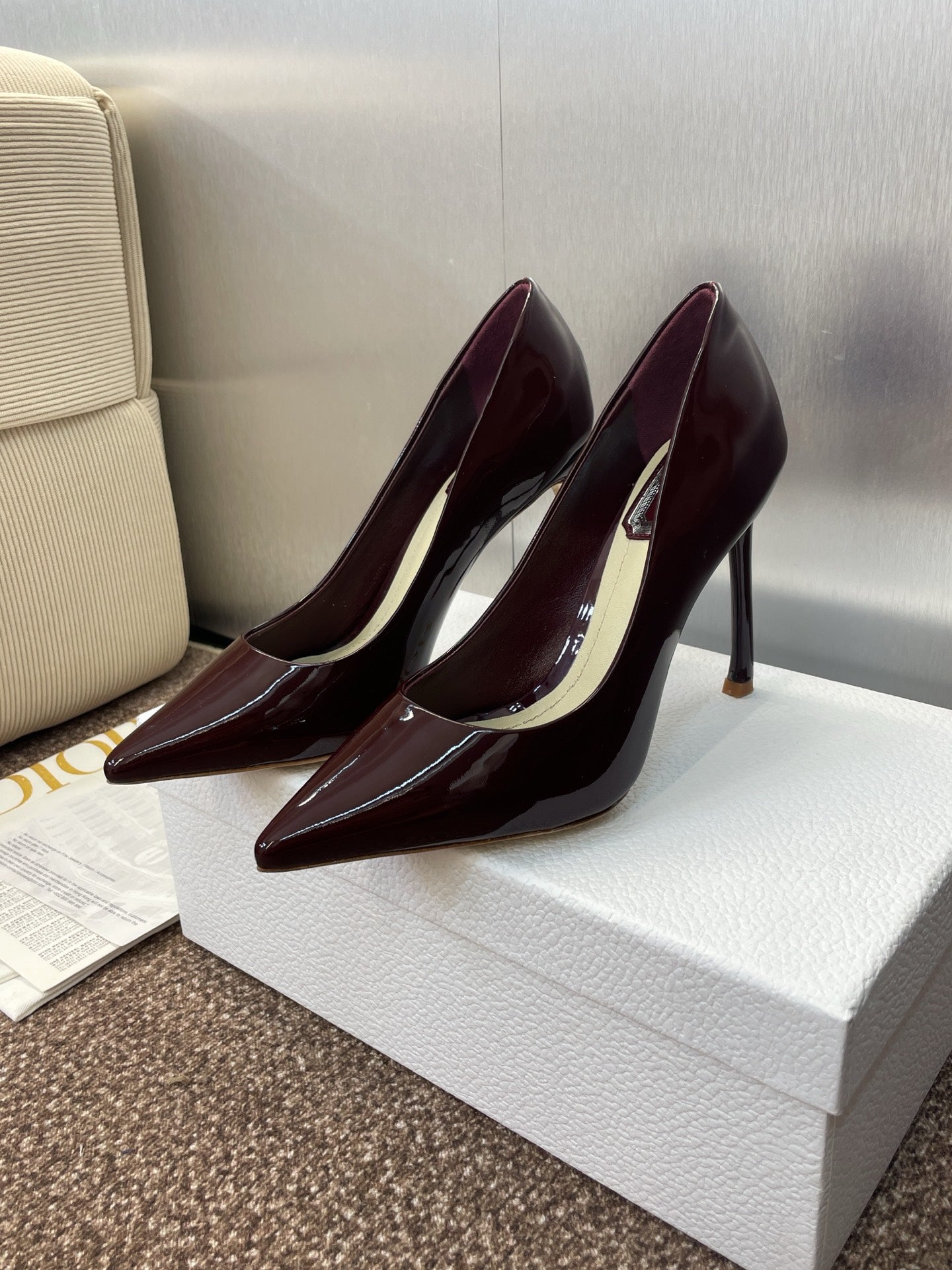 Dior CD Logo Pointed Toe Pumps – 2025 Spring/Summer Haute Couture Collection