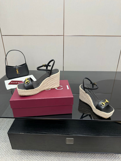 Gucci Horsebit Platform Sandals – 2025 Summer Collection