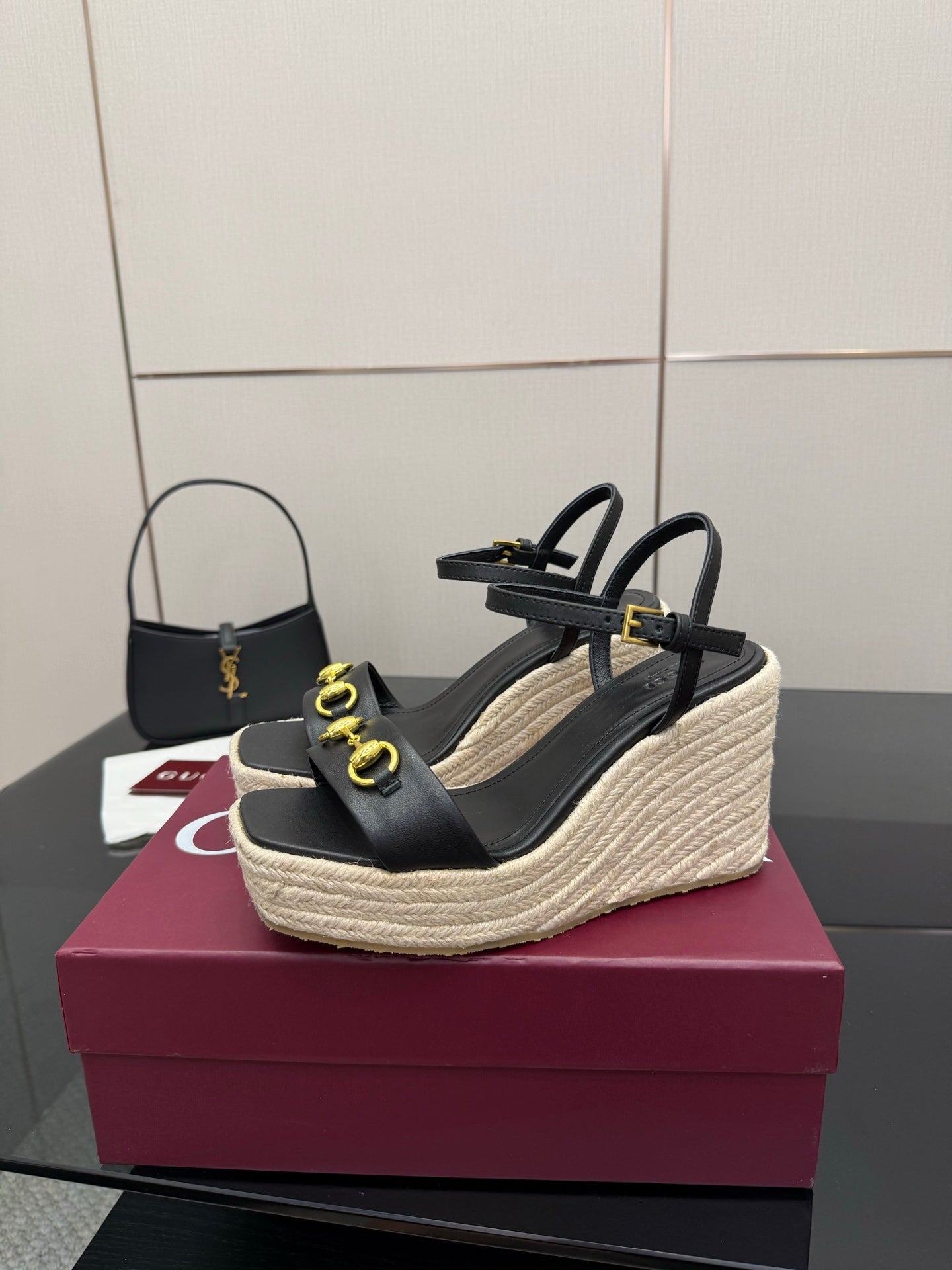Gucci Horsebit Platform Sandals – 2025 Summer Collection