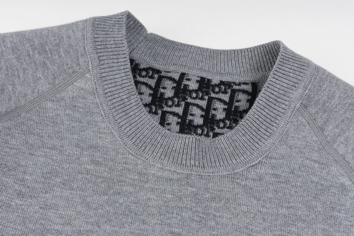 Dior Oblique Reversible Cashmere Crewneck Sweater – 25FW