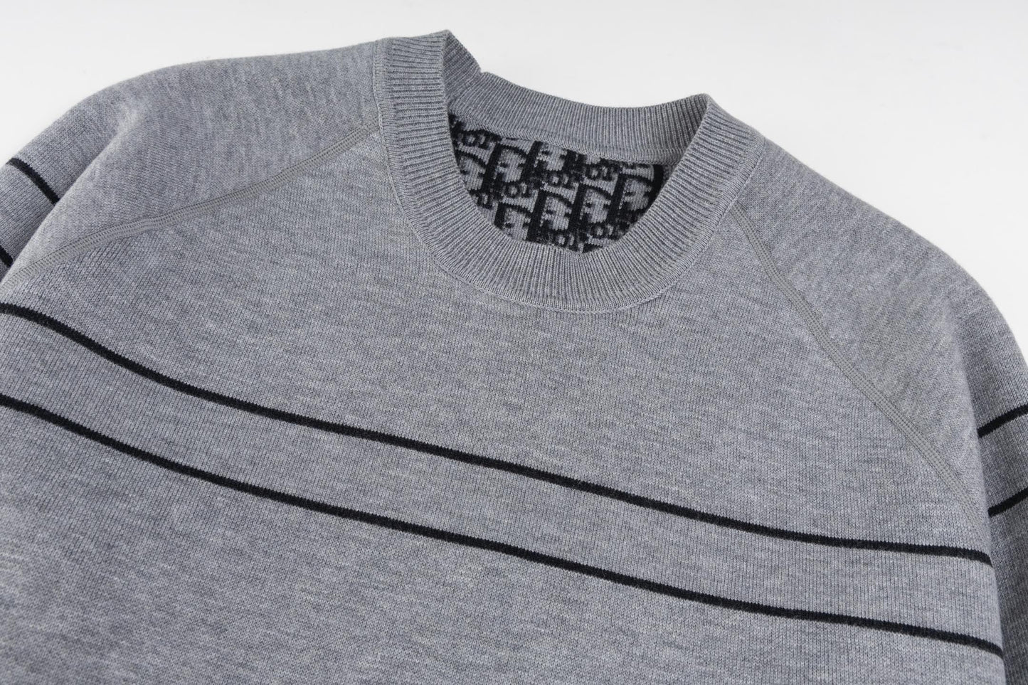 Dior Oblique Reversible Cashmere Crewneck Sweater – 25FW