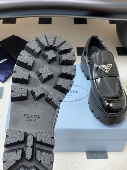 Prada Thick-Soled Platform Loafers – 25FW