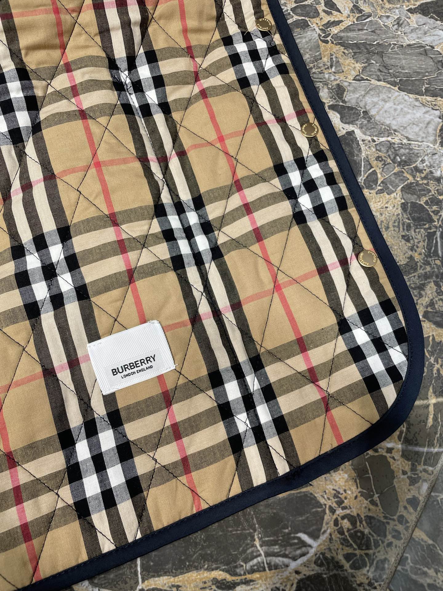 Burberry Quilted Long-Sleeve Jacket – 25FW