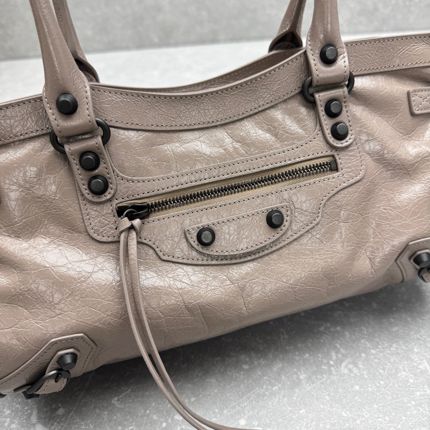 Balenciaga Le City East-West Shoulder Bag – Early Autumn Collection