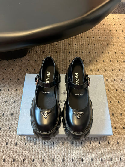 Prada Thick-Soled Mary Jane Shoes – 25SS