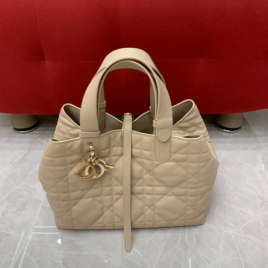 Dior C'est Dior Cannage Bucket Bag – 23FW